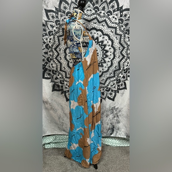 ❌❌❌ SOLD LPH❌❌❌Simply Sisters by Lola Halter Dress NWT - Picture 8 of 12